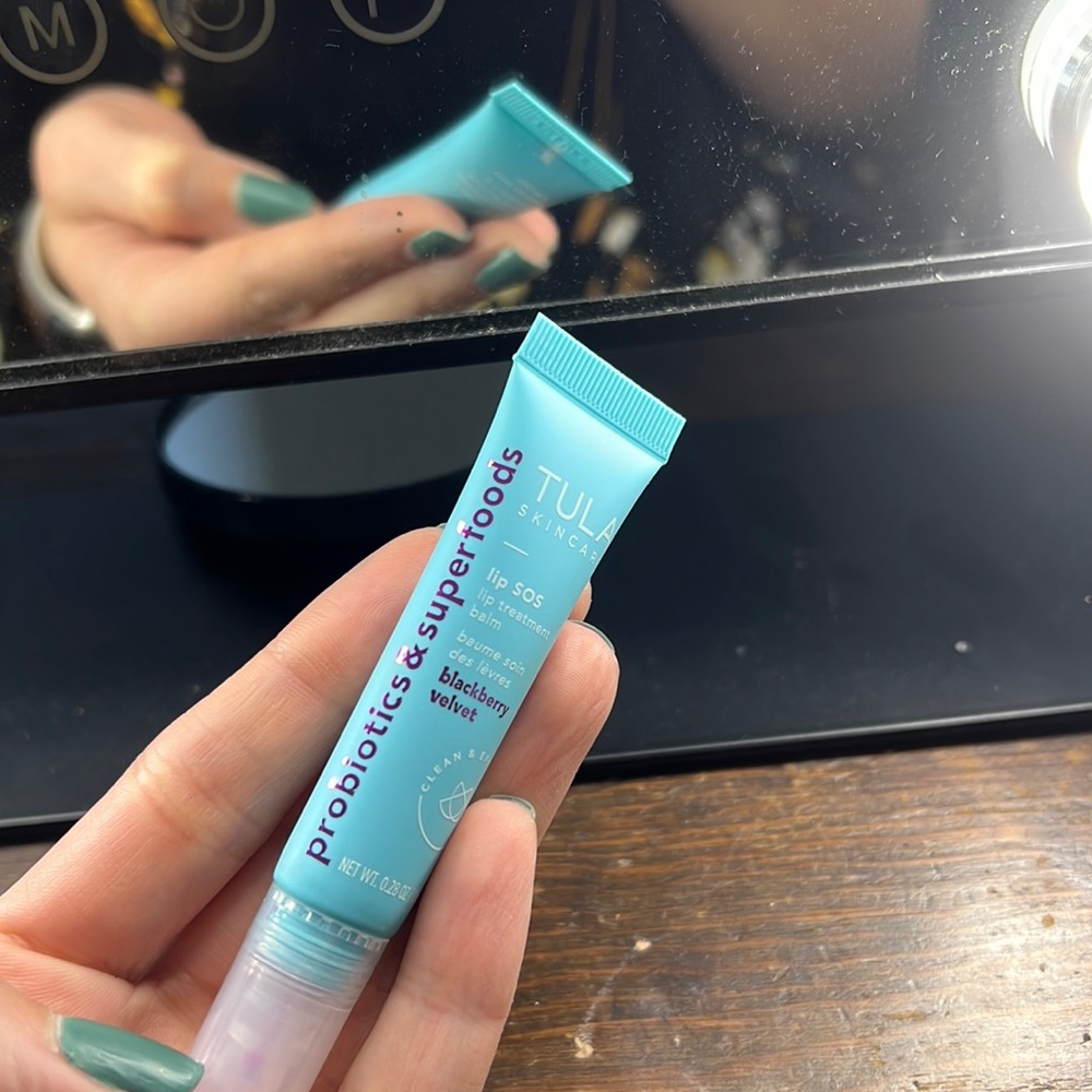 TULA Lip SOS